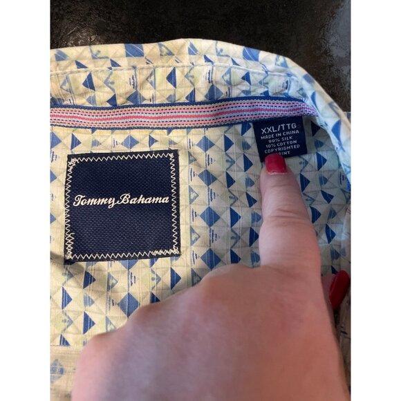 Tommy Bahama Mens Blue White Patterned Short Sleeve Button Front Shirt Sz 2XL - Picture 7 of 10